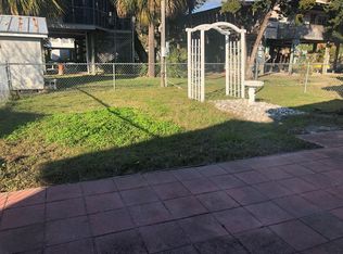 40 10th Ave W, Horseshoe Beach, FL 32648