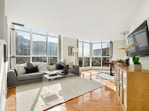 20 Southport St Unit 620, Toronto, ON M6S 4Y8