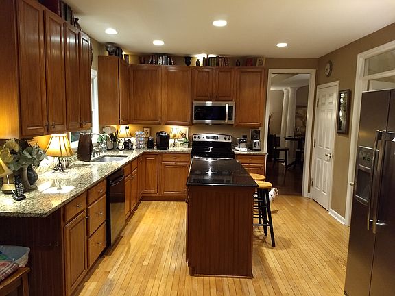 5th image of 6990 Stratton Ct