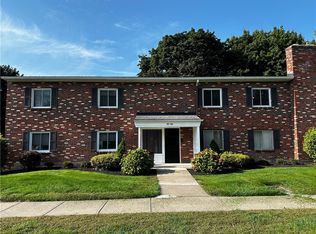 60 Lost Mountain Trl, Rochester, NY 14625