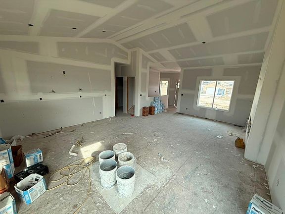3rd image of 8985 N Joshua Dr