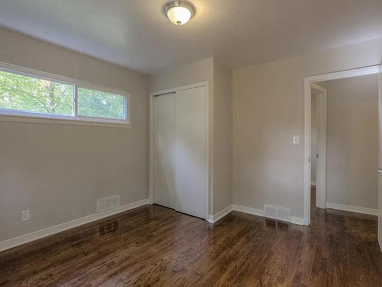 7840 Birch St — Photo 15