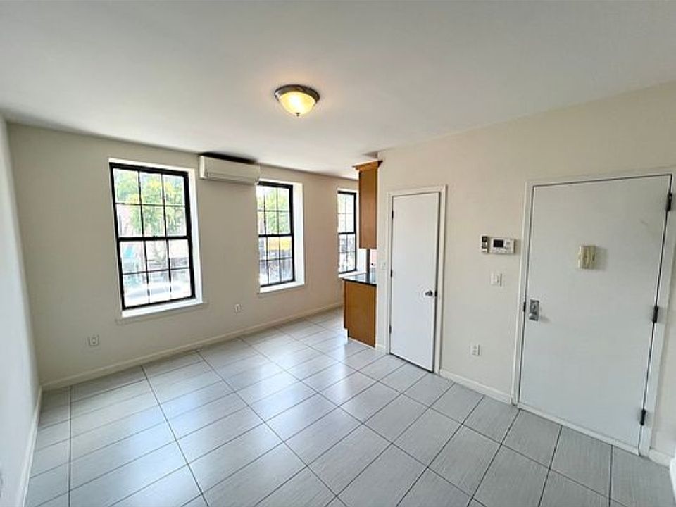 1st image of 36-06 Ditmars Blvd #2A