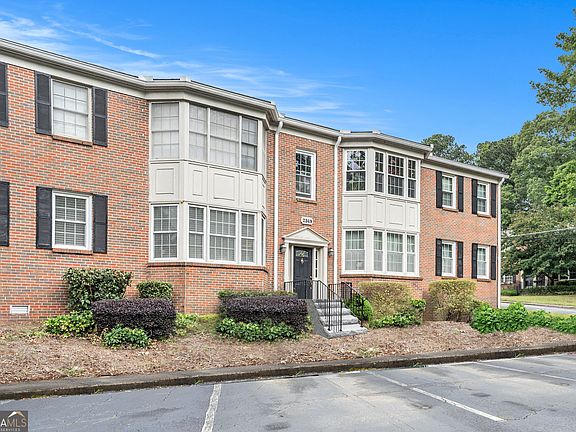 3rd image of 2349 Henderson Mill Rd NE