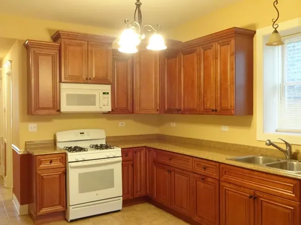 5531 W 23rd Pl Floor 1, Cicero, IL 60804