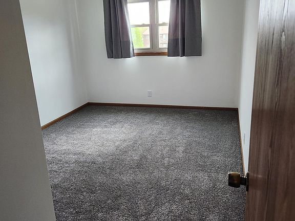 5th image of 455 Plum Creek Ct #1