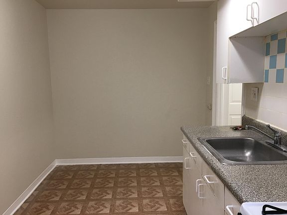 3rd image of 1451 Palisade Ave #C1