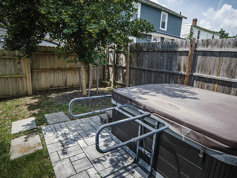 505 N Cameron St — Photo 12