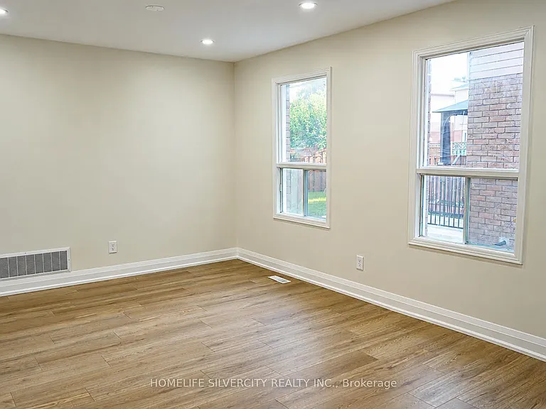 16 Norwood Pl — Photo 7