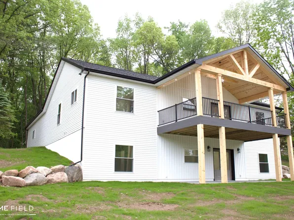 11175 S State Rd, Morrice, MI 48857