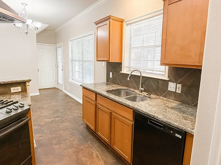 408 Nelray Blvd #A — Photo 9