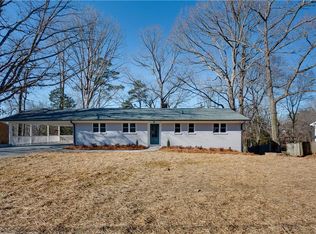 3625 Fairlane St, High Point, NC 27265