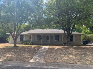 104 York Dr, Lorena, TX 76655