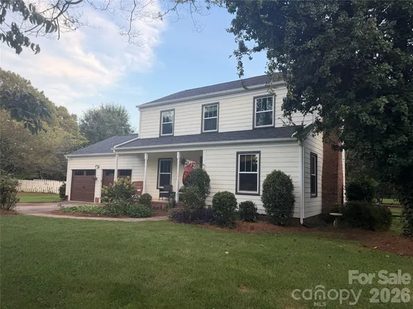 13136 Blacksmith Ct, Matthews, NC 28105