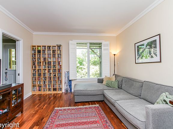 4th image of 216 West Village Point