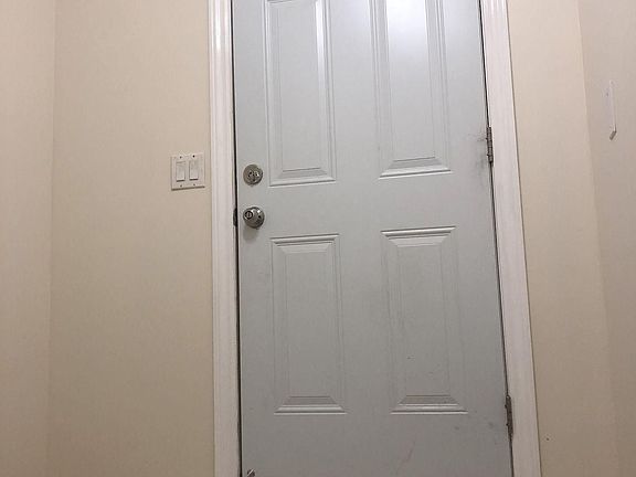 3rd image of 16 Cartmel Dr APT 2