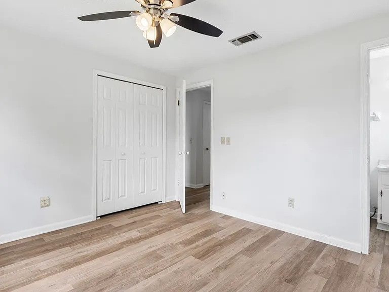8428 Red Holly Ln — Photo 11