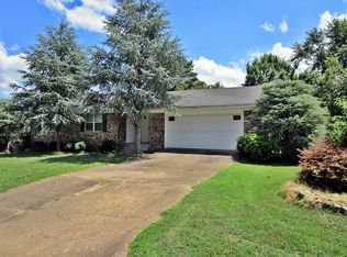 602 W 2nd St, Tahlequah, OK 74464