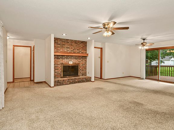 5th image of 470 Forest Drive