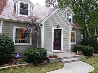 752 N 117th St, Wauwatosa, WI 53226