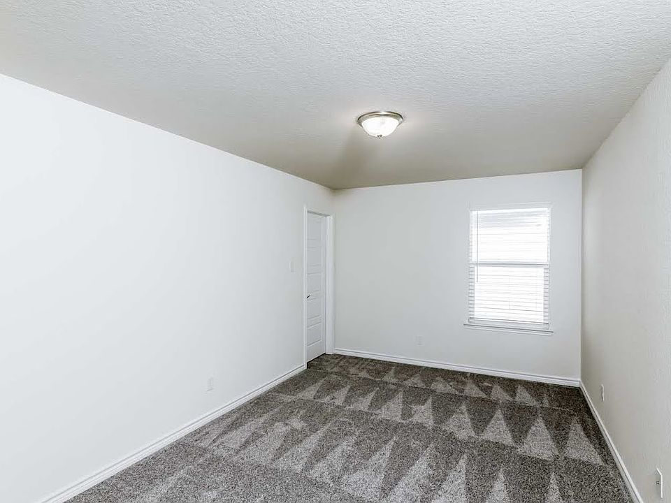 1st image of 5112 Escudero