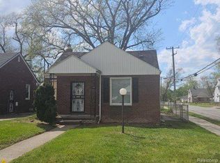 19507 Woodingham Dr, Detroit, MI 48221