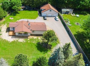 3817 Vivian Rd, Whitchurch Stouffville, ON L4A1Z2