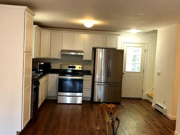 13 Parsons Ln #A, York, ME 03909