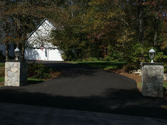 Driveway Entrance