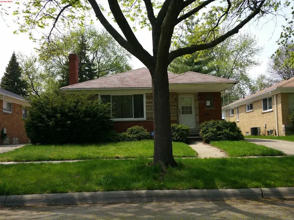 24091 Eastwood Ave, Oak Park, MI 48237