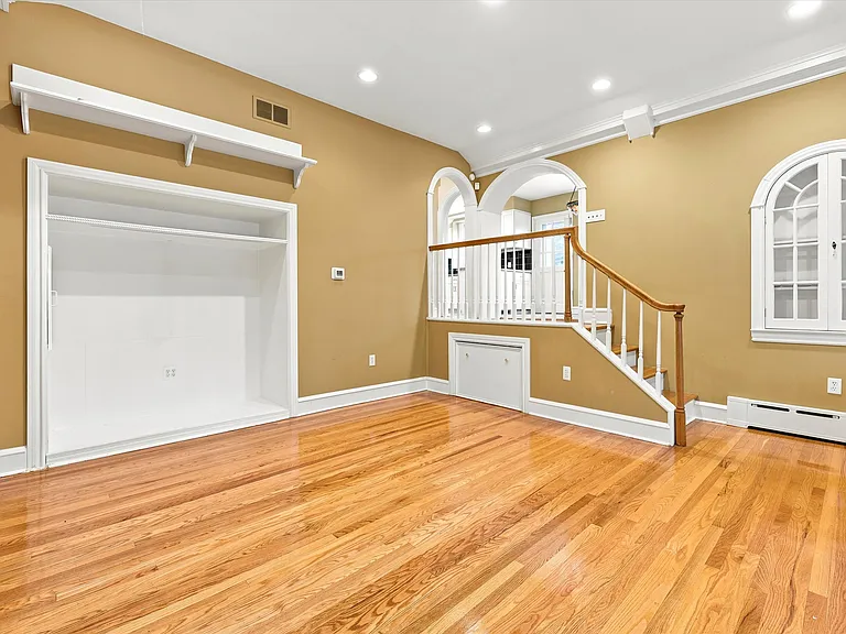 1356 Arbordale Rd — Photo 16