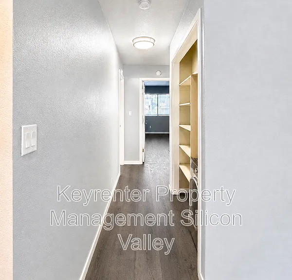 1418 Capurso Way — Photo 10