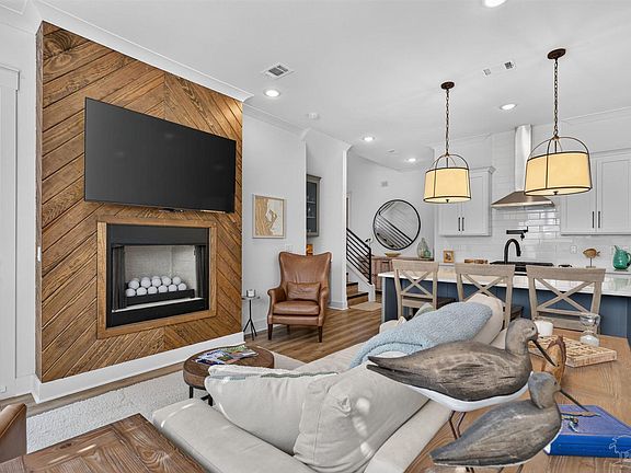 5th image of 5608 Trout Ln