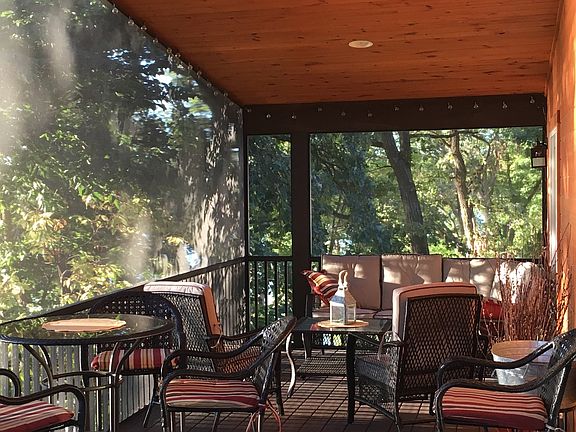 Lakeside Screen Porch