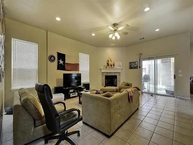 5501 Duval St #A — Photo 6