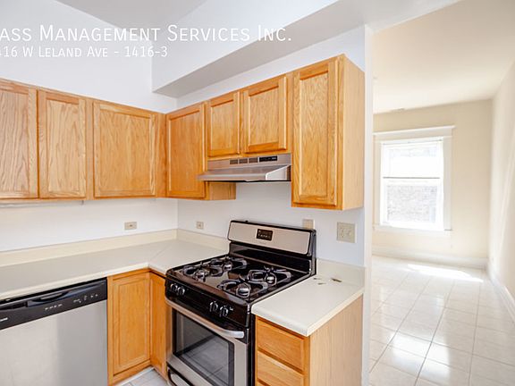 2nd image of 1416 W Leland Ave Unit 3