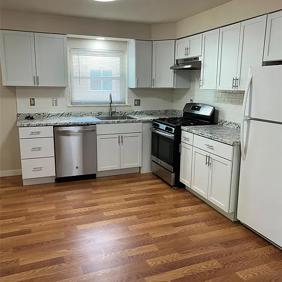 24820 Culver St — Photo 4
