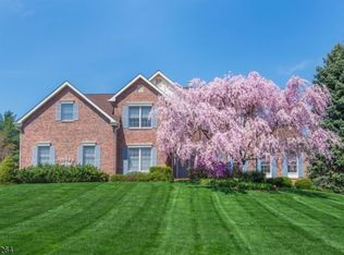 9 Cedar Tree Ln, Chester, NJ 07930