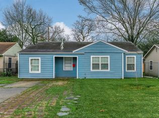 7707 Elm St, Houston, TX 77023