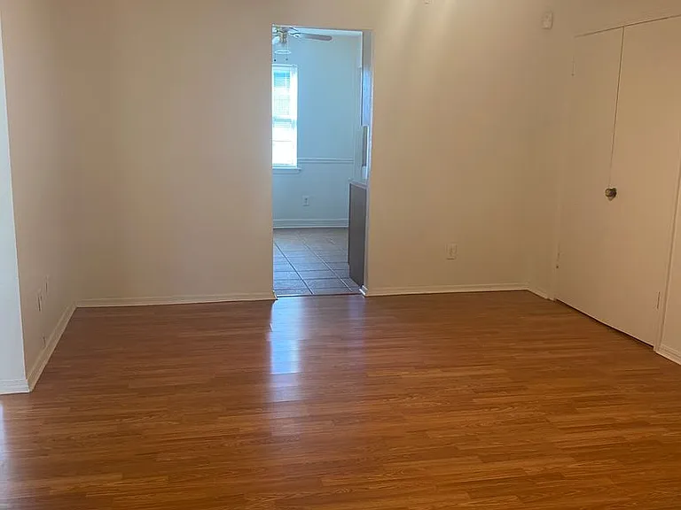 6101 N Brookline Ave #5 — Photo 6