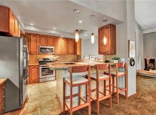 4015 N Virginia Rd UNIT 8, Long Beach, CA 90807