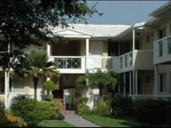 Bal Harbour Collins, 9930 Collins Ave #3, Miami Beach, FL 33154