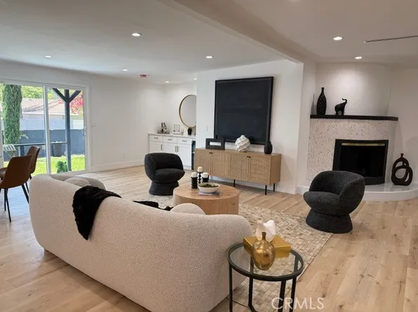 20406 Londelius St, Winnetka, CA 91306