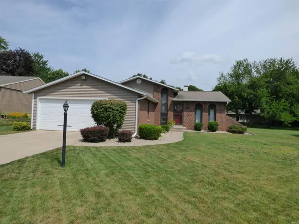 834 Greenmount Ct, Mishawaka, IN 46544
