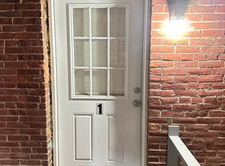 201 S Main St APT 1, Manheim, PA 17545