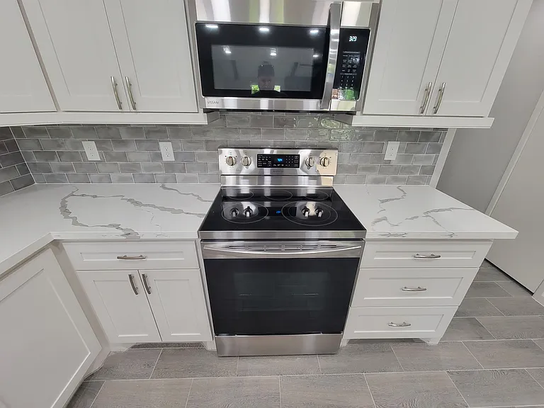 9902 Sageglow Dr — Photo 2