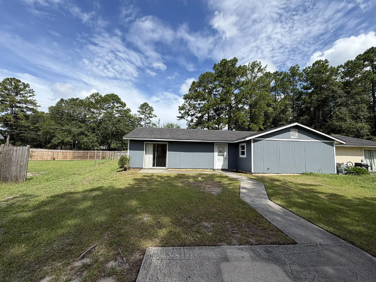 3 bed, 2.0 bath, $1,200 — Photo 1