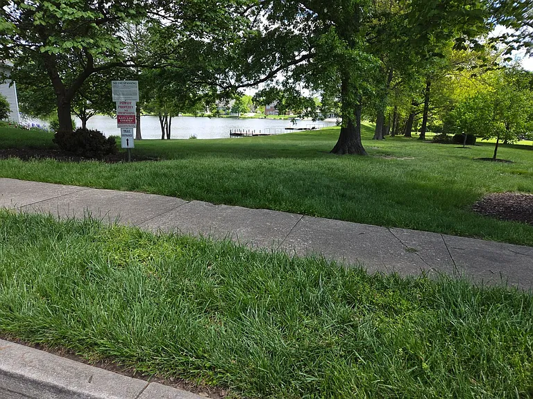 4200 Beach Pointe Dr — Photo 26