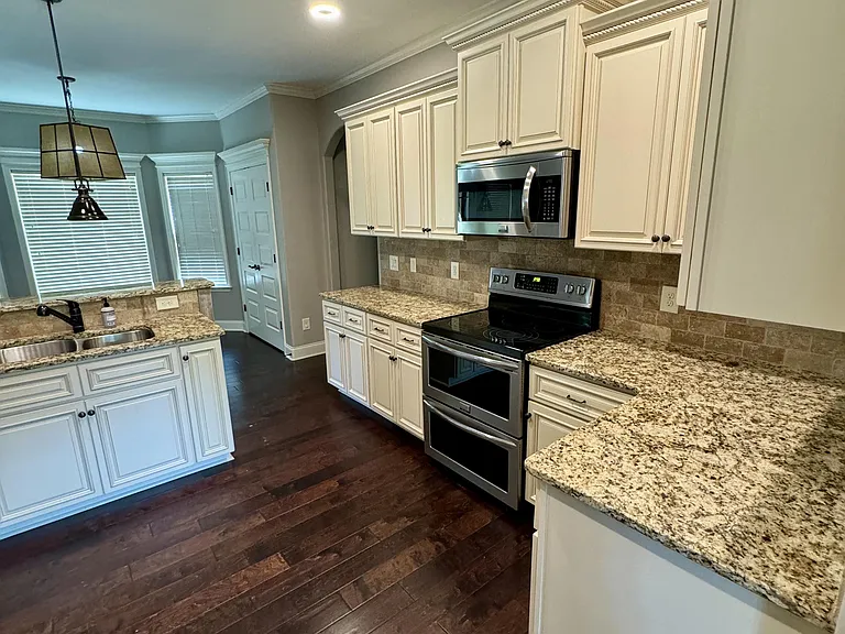 139 Fishers Mill Dr — Photo 17