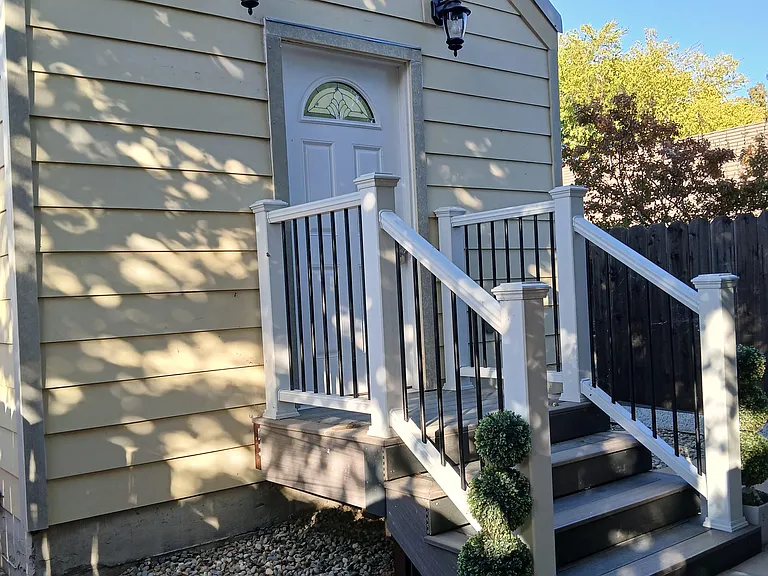 3438 El Camino Way #B — Photo 2